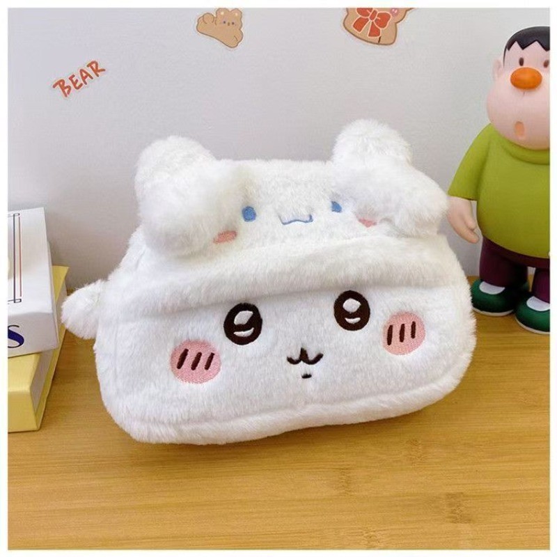 Romantic Planet Kotak Pensil Anak Chiikawa Bulu Boneka Kapasitas Besar Tempat Alat Tulis Lucu Usagi Pouch Ritsleting Dapur Belajar Rumah