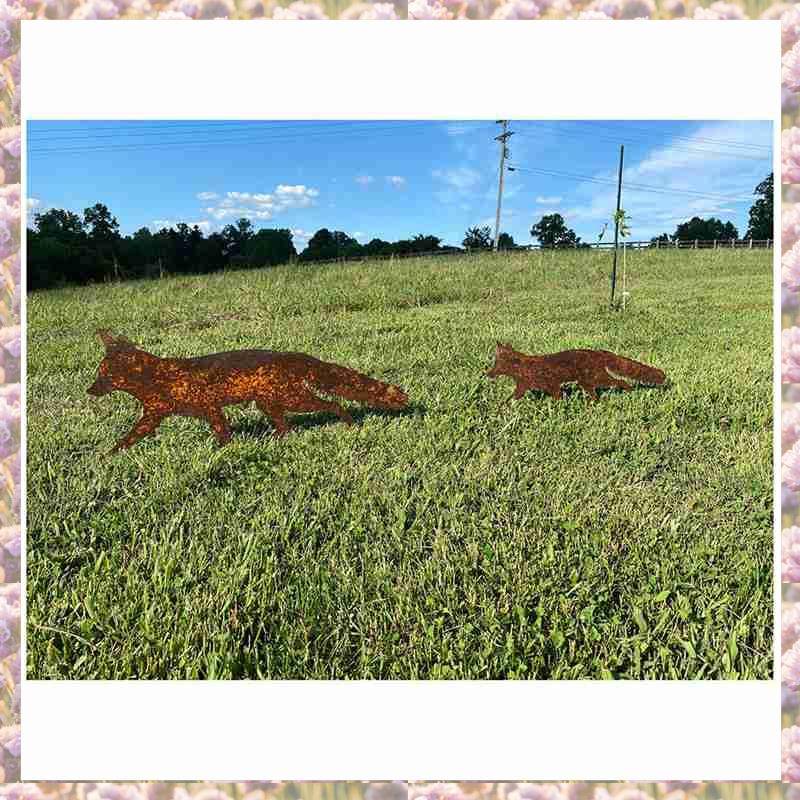 Rustic Metal Fox Garden Decoration with Stakes- Animals Yard Gift for Her-Birthday Gift- Art Sculptures