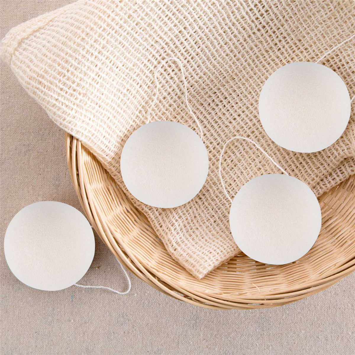 Face natural cleaning sponge - White