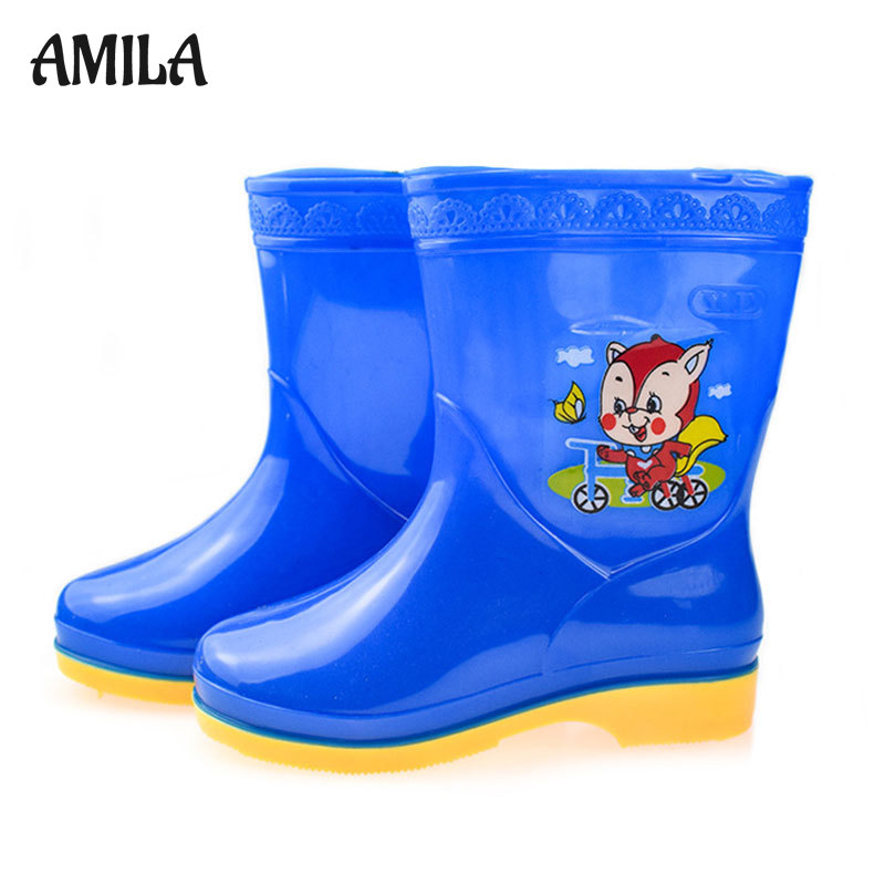 AMILA แฟชั่นรองเท้าฝนเด็ก รองเท้าฝนพีวีซี รองเท้าน้ำ การ์ตูน ชายหาดน้ำเล่น รองเท้าฝนเด็ก รองเท้าบูทเด็ก ราคา  142 บาท*ส่งฟรี