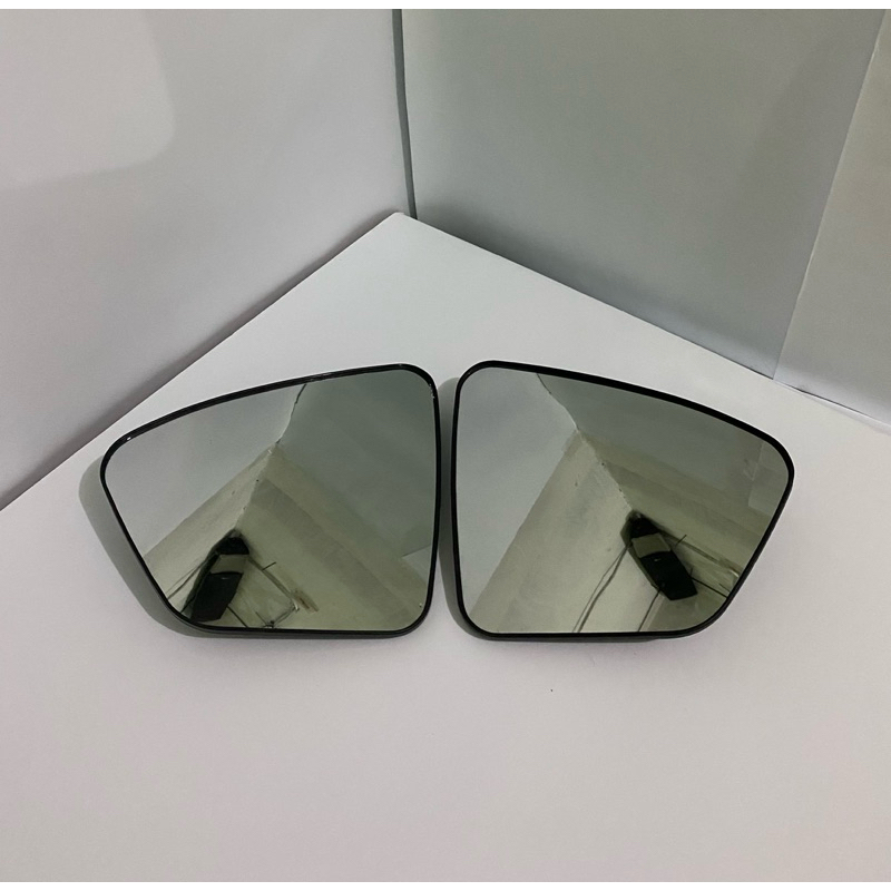 kaca spion Avanza Xenia Ruah Terios Agya Ayla Rocky Raize Harga  98,000 Ringgit*Penghantaran Percuma