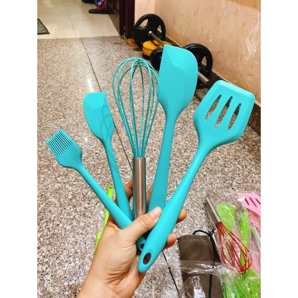 Bộ dụng cụ làm bánh 5 món silicon