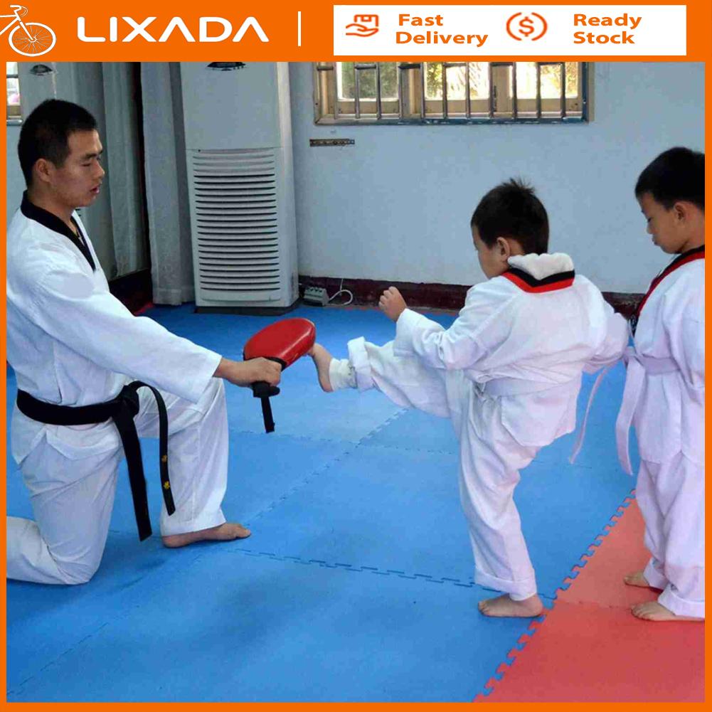 Taekwondo đá đôi tấn công mục tiêu Karate tập luyện Kickboxing