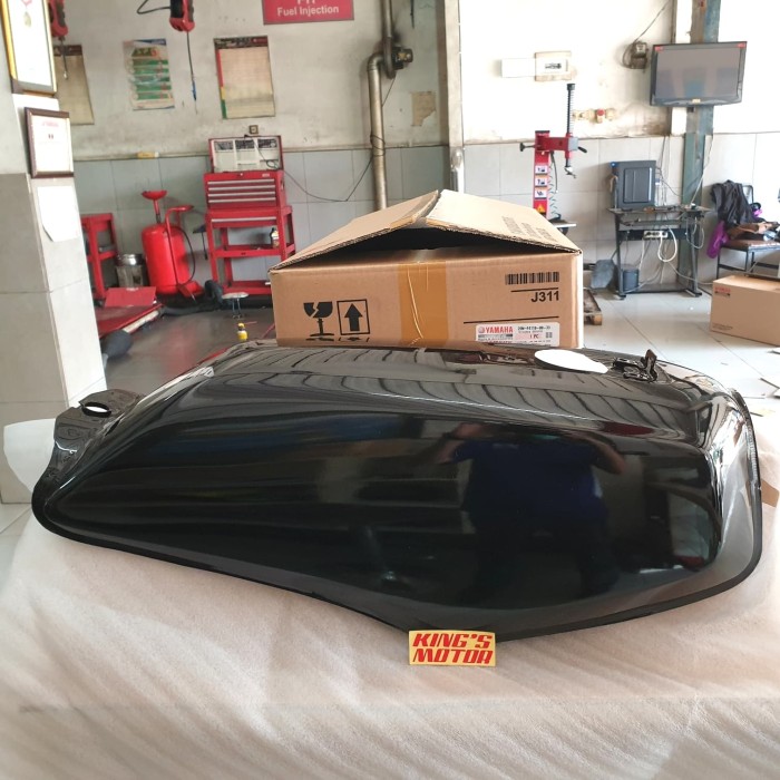 TANGKI / TENGKI BENSIN RX KING HITAM Harga 1,249,000 rupiah*Gratis Ongkir