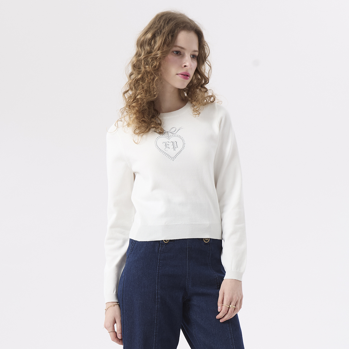 EP เสื้อสเวตเตอร์ ขนฟู ผู้หญิง สีงาช้าง | Hairy Sweater | 05034 ราคา 1,117 บาท*ส่งฟรี