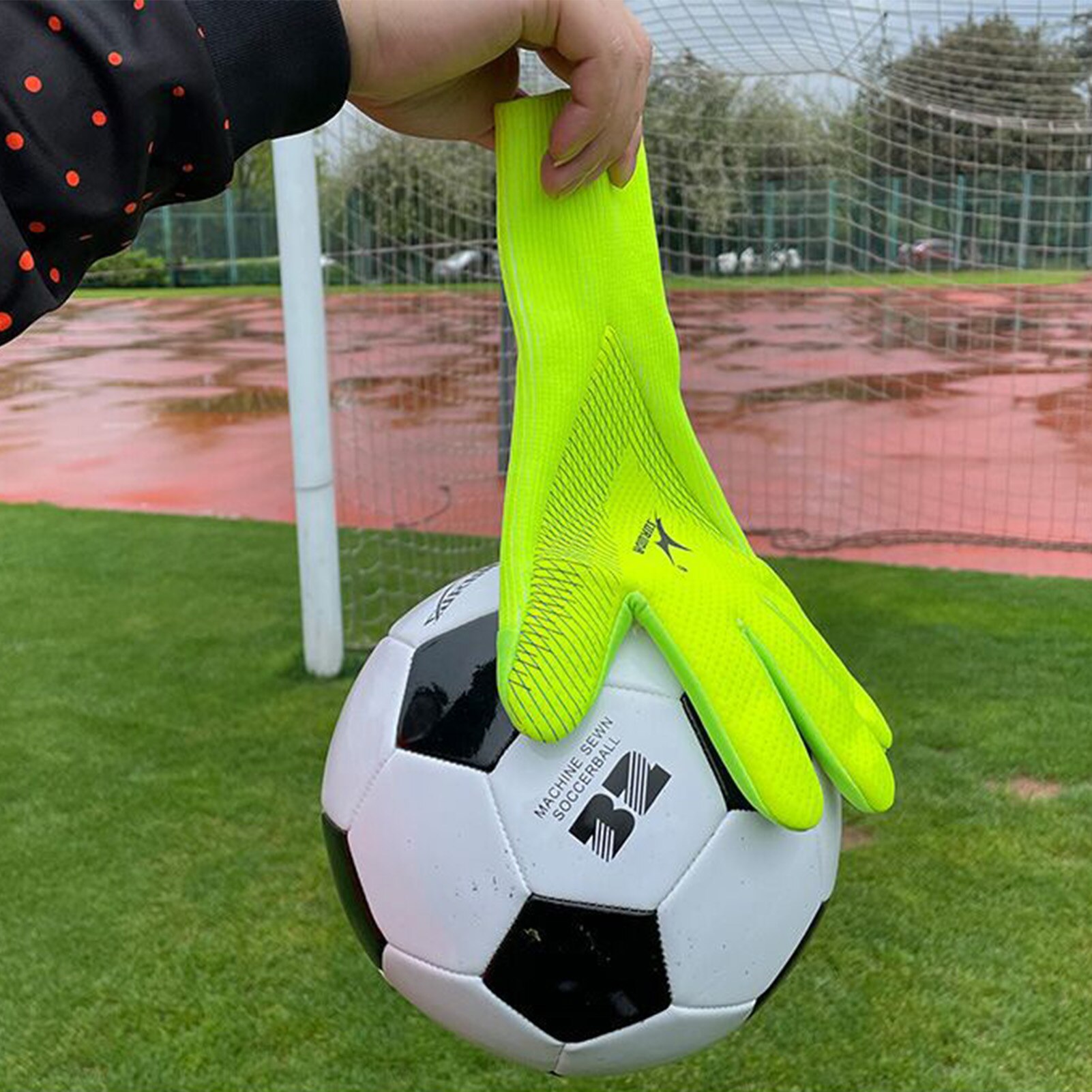 New Thickened Soccer Goalkeeper Suitable For Gloves New Keeper s Suitable
