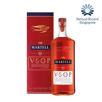 Martell VSOP Cognac Aged In Red Barrels,1 Litre, blends of euax-de vie from Cognac AOC, Osmosed water, Caramel (E150a)