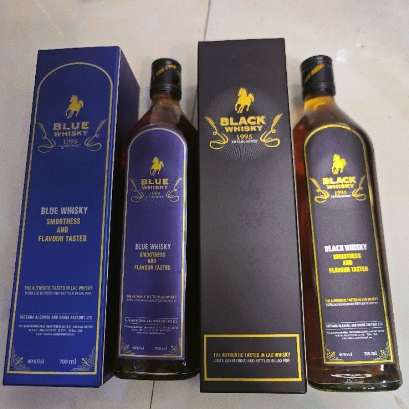 BLACK BLUE WHISKY, LION 1995 nhập từ LÀO( 700ml,40vl)