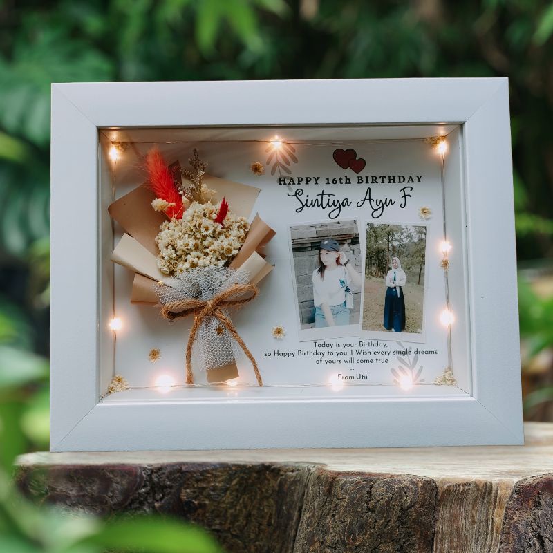 Dried Flower hadiah in 3D Frame 6R (20*15) and