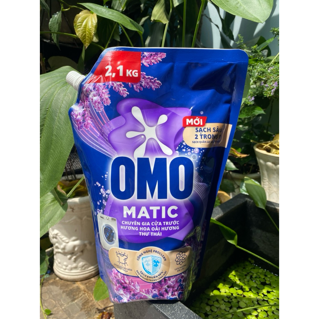 Túi nước giặt OMO Matic Hương tinh dầu thơm 2.1kg