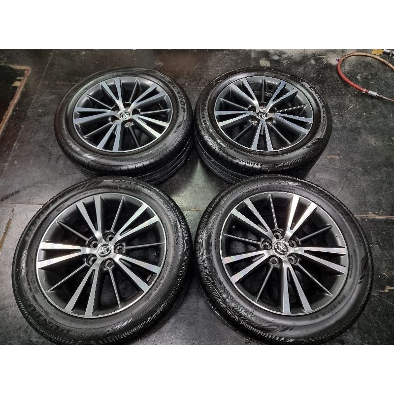 อุปกรณ์และชิ้นส่วนยานยนต์ Toyota ขอบล้อ Altis ขนาด 16 5/100 ใส่ได้กับ Altis, Wish, Prius, Sienta, Corona. ล้อสวย ยางสภาพดี ใช้งานยาวๆ ราคา 19,900 บาท*ส่งฟรี