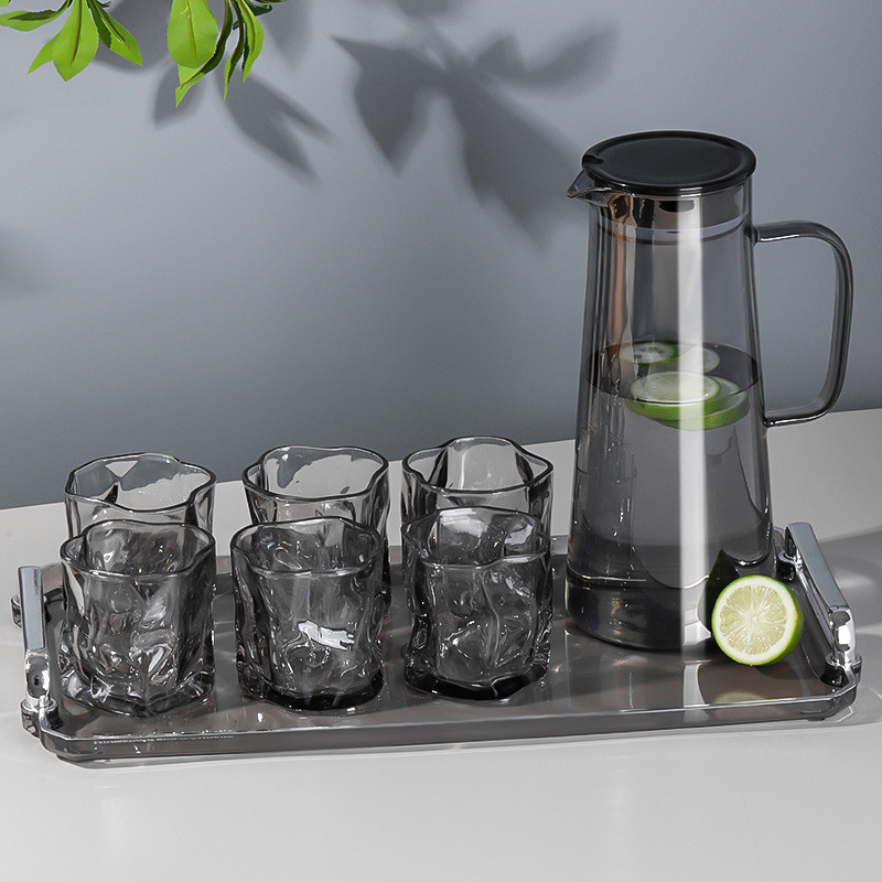 Bộ Bình Đựng Nước Thuỷ Tinh Kèm 6 Cốc Đựng Hoạ Tiết 1500ml Bộ bình kèm khay cốc 6 cốc +thủy tinh ánh