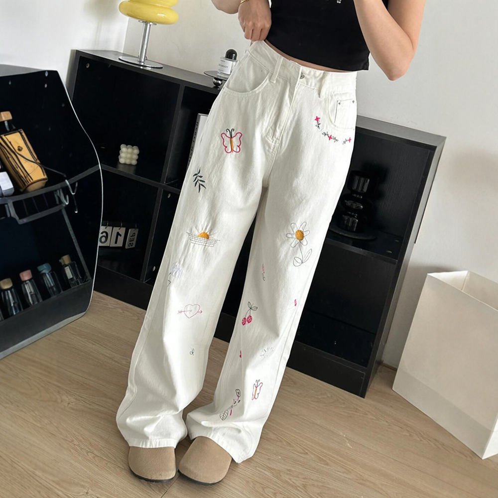 BRANCHÉ กางเกงยีนส์สำหรับผู้หญิงฤดูใบไม้ผลิสบายเกาหลีน่ารักพิมพ์ Streetwear ขากว้างเอวธรรมชาติเต็มความยาวกางเกงยีนส์ทุกวัน B250318 - ยี่ห้อ BRANCHÉ ราคา 622 บาท*ส่งฟรี