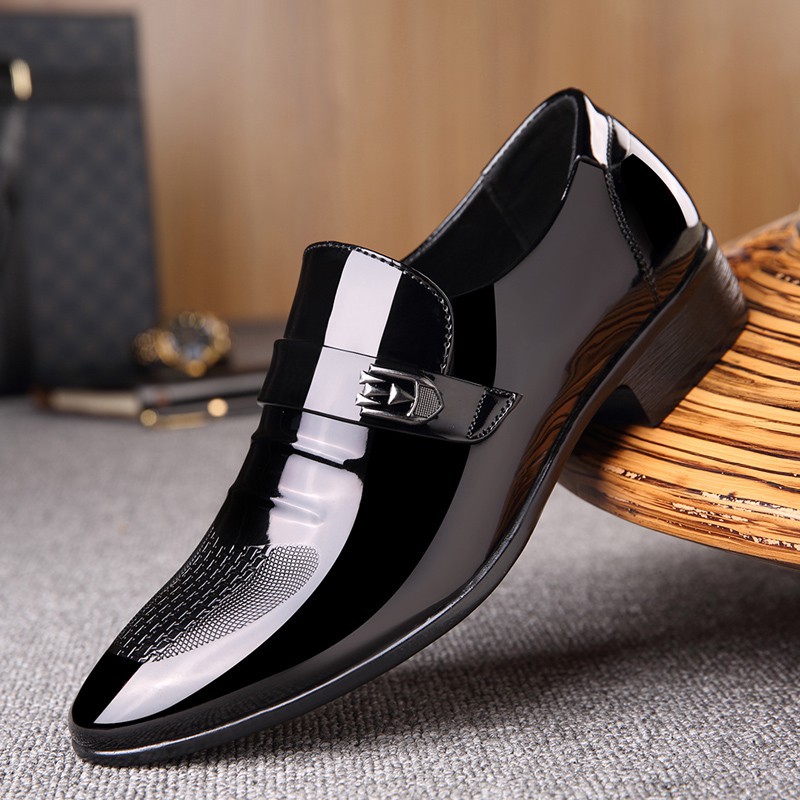 Giày oxford mũi nhọn phong cách doanh nhân bằng da thích hợp để mang khi