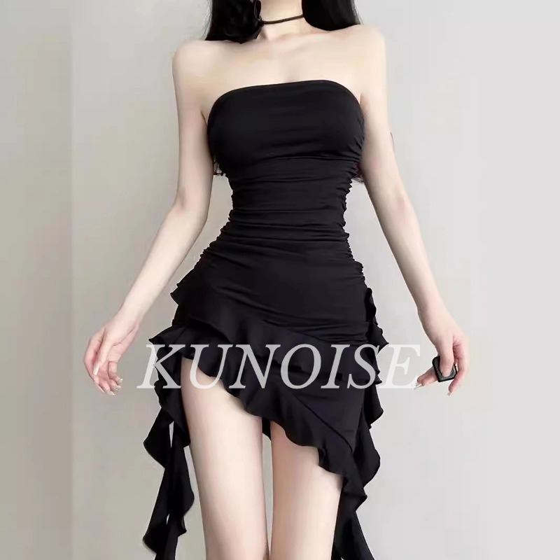 KUNOISE HengShanYuan Street sweet hot girl black dress female 2024 new niche sexy waist slim irregular tube top short skirt ราคา 117 บาท*ส่งฟรี