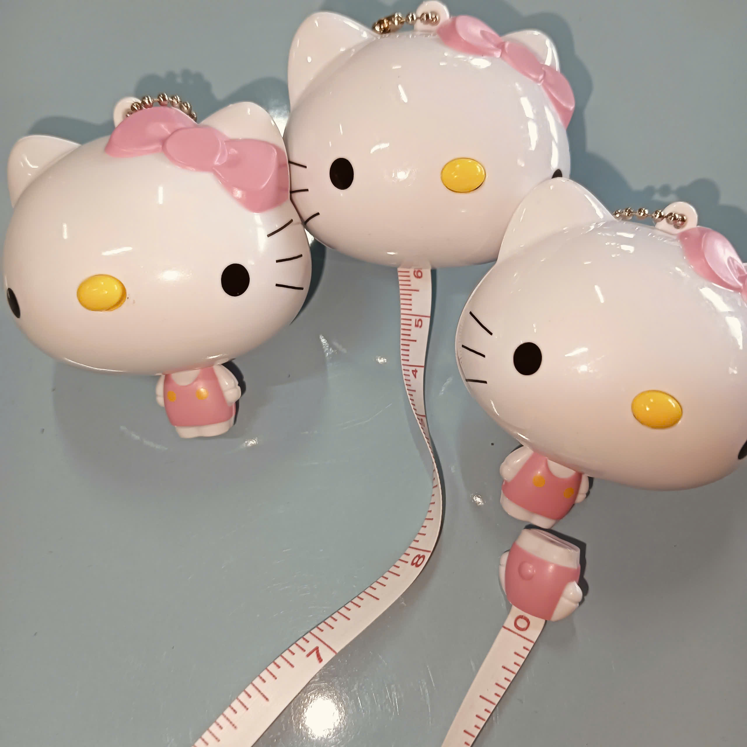 THƯỚC DÂY MINI KITTY CỰC DỄ THƯƠNG – THIẾT KẾ NÚT BẤM GỌN GÀNG, TIỆN DỤNG CHO HỌC SINH VÀ DÂN VĂN PHÒNG