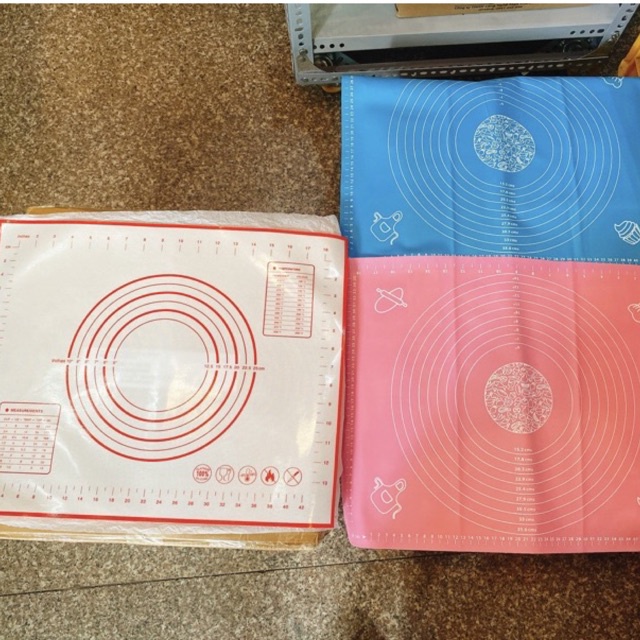Thảm nhào bột silicon 40*50cm ( Nguyên Liệu Làm Bánh )