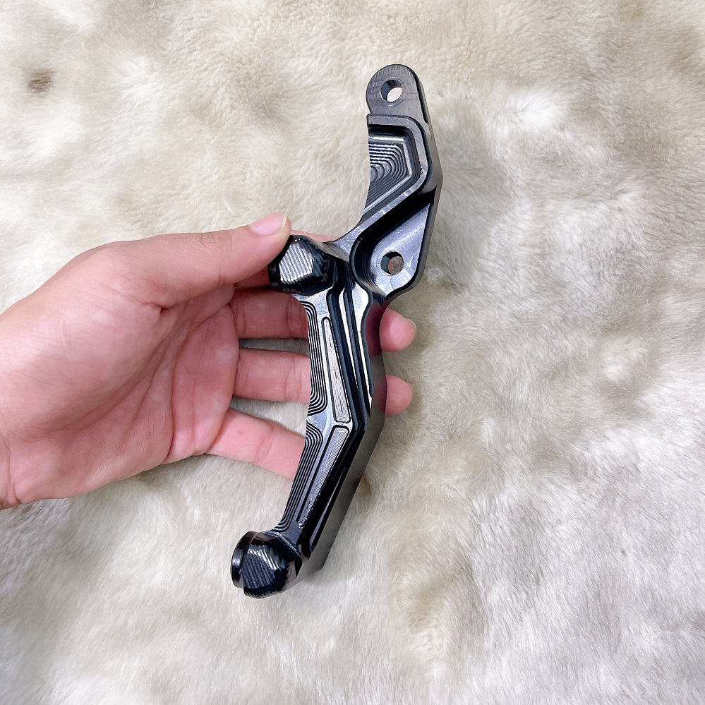 [ Pad heo CNC ]_Pad gắn heo Rembo lỗ trụ khoảng cách 100li cho xe RAIDER/SATRIA đĩa 260-267mm_Pát CNC nhôm 7075 đen bóng