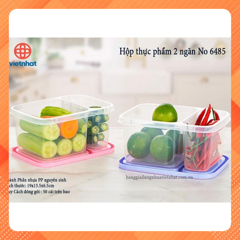 Hộp nhựa có chia 2 ngăn riêng và có nắp đậy