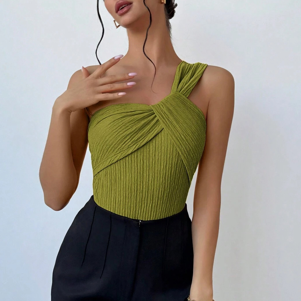 Closet Crush เสื้อไหล่เดี่ยว ดีเทลผ้าพัน สีเขียวเขียวมะกอก ราคา 85 บาท*ส่งฟรี