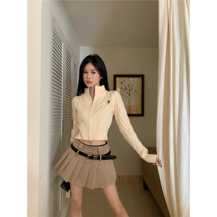 Duohanzi đứng lên cổ áo thêu Áo len xoắn áo khoác nữ quần áo mùa đông mới mỏng vừa vặn và mỏng Áo ca