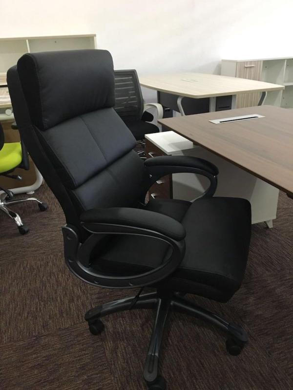 UMD 360 Degree Swivel Ergonomic Chair Office Chair Mesh Chair Leather Chair Computer Chair Boss Chair Director Chair (Free Installation) Singapore