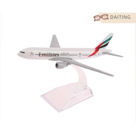 Daiting Scale 1:400 Metal Aircraft Replica Emirates Airlines 777 Airplane Diecast Model Aviation Plane Collectible Toys for Boys