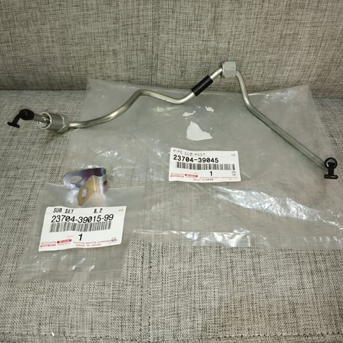 selang nozzle Injektor Nomor 4 Hiace commuter 23704-39045 Harga 820,000 rupiah*Gratis Ongkir