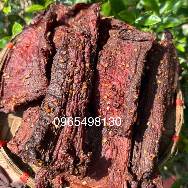 Đặc sản thịt tr.âu thịt l.ợn gác bếp đặc sản vùng cao
