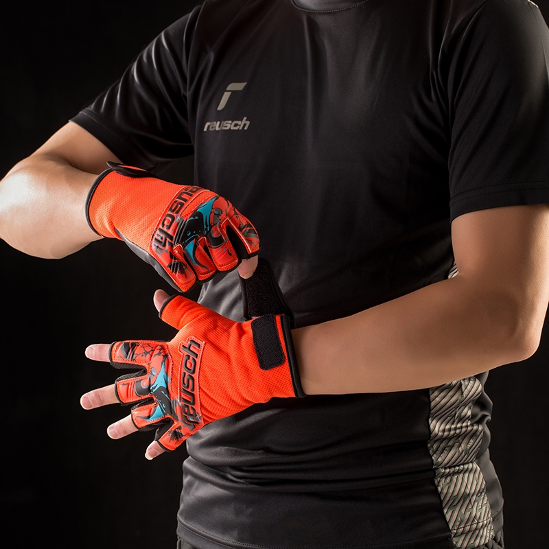 REUSCH Germany Xuan Chi Professional Futsal Half Finger Goalkeeper Gloves