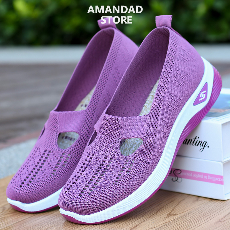 Qiaoyuluo Giày nữ Bắc Kinh cũ giày vải nhẹ và thoáng khí rỗng chống trượt và thoải mái trung niên và người già Giày dành cho các bà mẹ