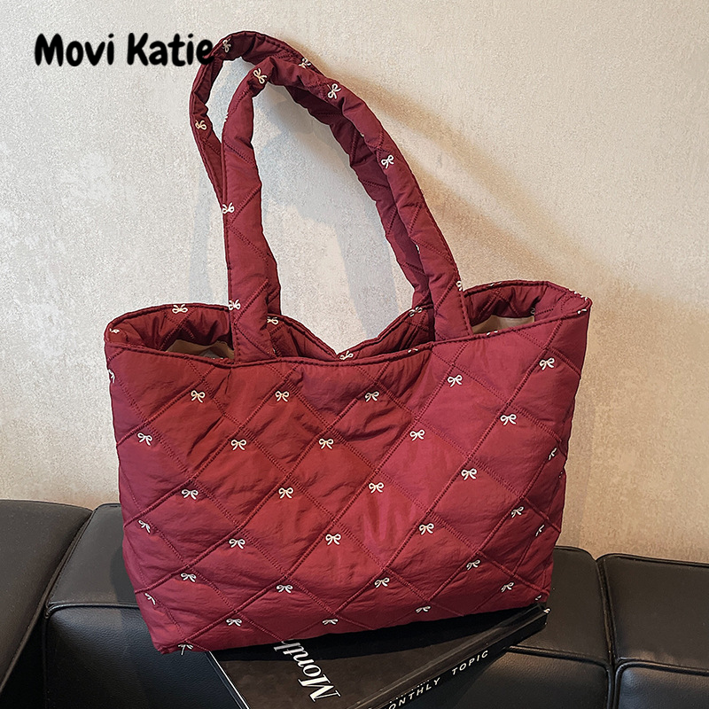 Movi Katie 大学生上课通勤托特包女慵懒风新款秋冬包包单肩斜挎包休闲腋下包 ราคา 245 บาท*ส่งฟรี