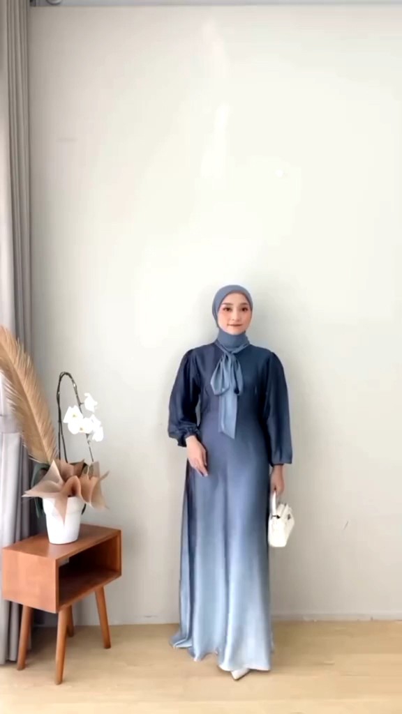 dress gradasi bridesmaid Inspirasi Model Dress Bridesmaid Gradasi Warna, Elegan dan Kekinian