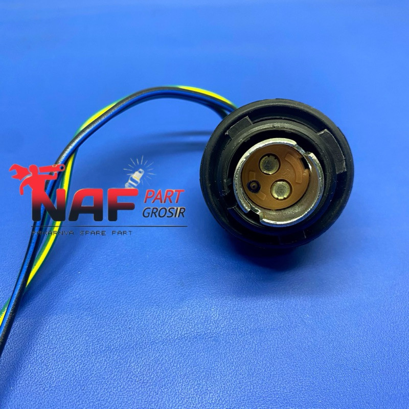 SOCKET SOKET FITING STOPLAMP LAMPU BELAKANG TOYOTA AVANZA XENIA KAKI 2 UNIVERSAL ORIGINAL Harga 17,500 rupiah*Gratis Ongkir