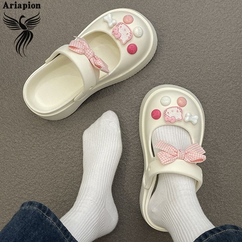 AriaPion丨New style hole shoes female thick bottom non-slip slippers female outer wear cute cartoon Baotou sandals and slippers ราคา 99 บาท*ส่งฟรี