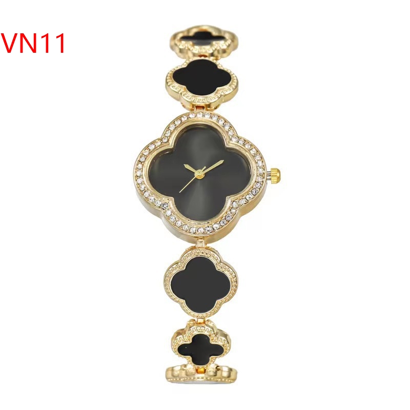 * Fashion Petal Four-Leaf Clover Women's Watch Women's Watch Bracelet Quartz Watch .