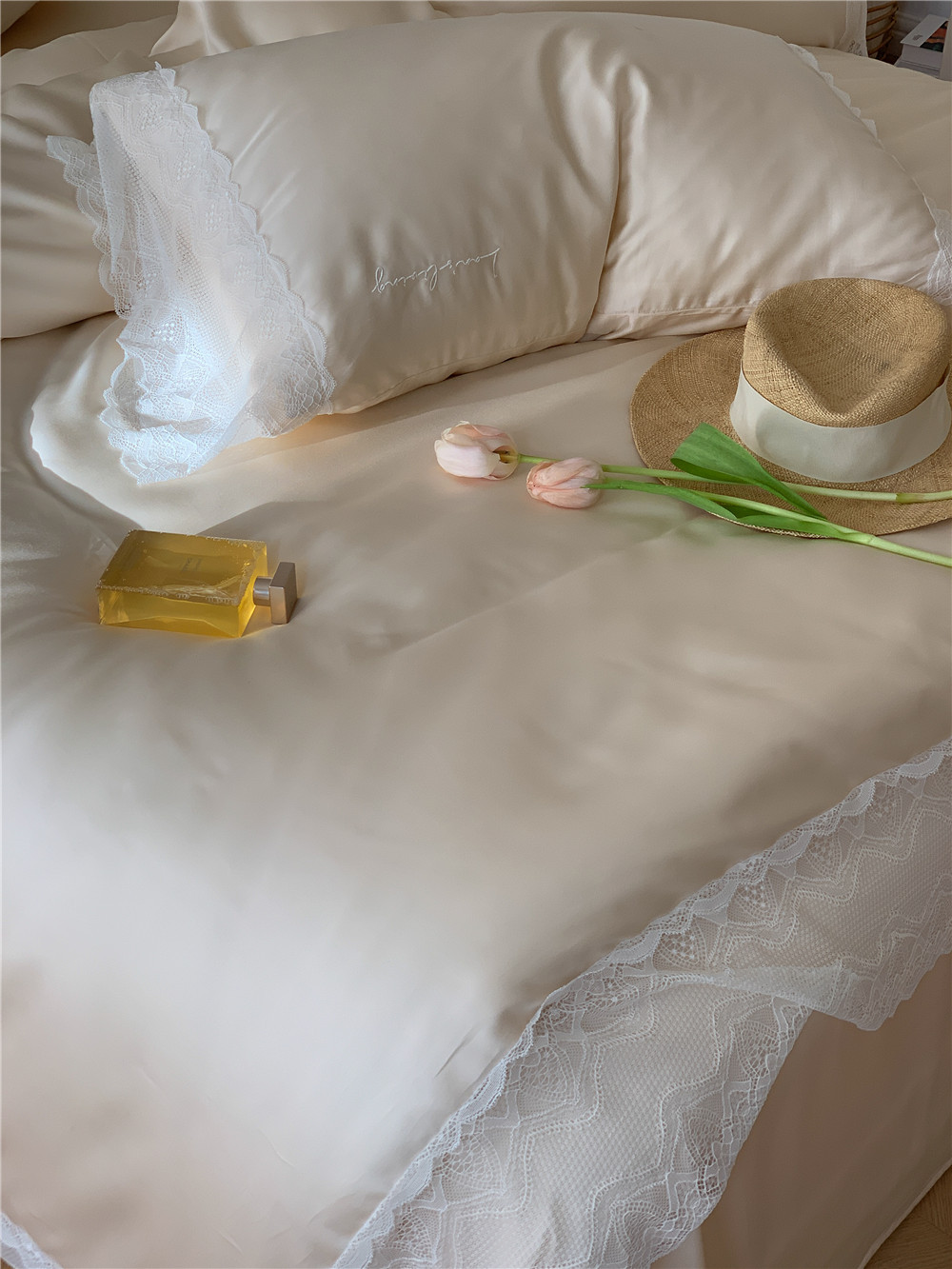 French Entry Lux Little Lady 60 Tencel Dört Parça Set Summer Cool Feeling Silky Sleep Naked Ice İpek Yorgan Kılıfı Yatak Örtüsü Yatak Örtüsü