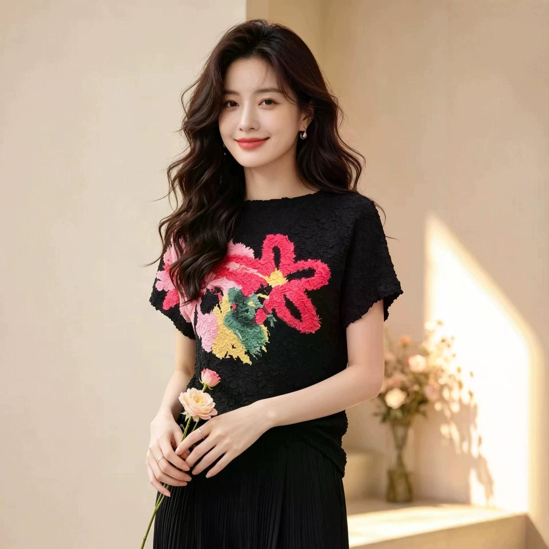 Printed Women's Loose Casual Pleated T-shirt ราคา 1,250 บาท*ส่งฟรี