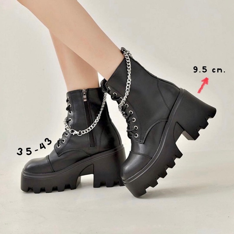 ( พรีออเดอร์ SH74โซ่ พร้อมส่ง 43) 35-43 รองเท้าบูทมาร์ติน รุ่นห้อยโซ่ 💣 ไซส์ใหญ่ สไตล์เกาหลี เสริมส้นสูง ราคา 629 บาท*ส่งฟรี