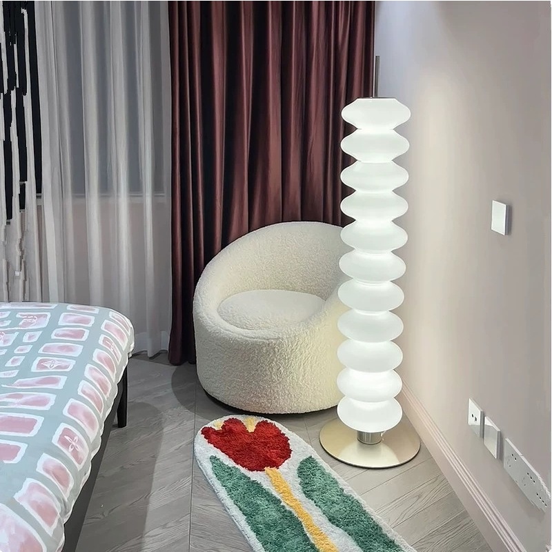 LED แสงรีโมท Floor Lamps โคมไฟตาข่ายแดง นอร์ดิกฟุ่มเฟือย โคมไฟพื้นห้องนอนห้องนั่งเล่น การออกแบบตก แต่งโคมไฟเดนมาร์ก