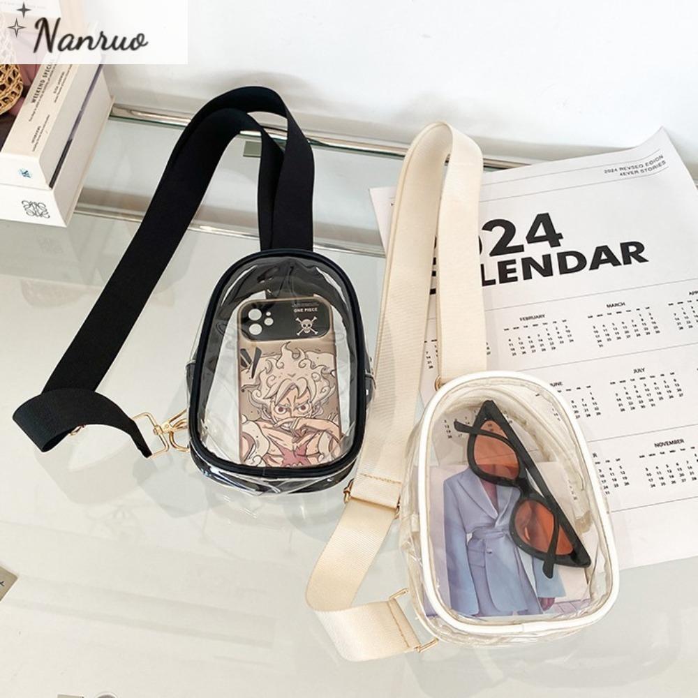 NANRUO กันน้ำกันน้ำได้ กระเป๋าสะพายใสคู่ พีวีซีพีวีซี สไตล์เกาหลีแบบ กระเป๋า Crossbody โปร่งใส กระเป๋าใส่โทรศัพท์มือถือ ฤดูร้อนฤดูร้อนฤดูร้อน กระเป๋าตุ๊กตาออกไปข้างนอก เทศกาลสงกรานต์ ราคา  211 บาท*ส่งฟรี