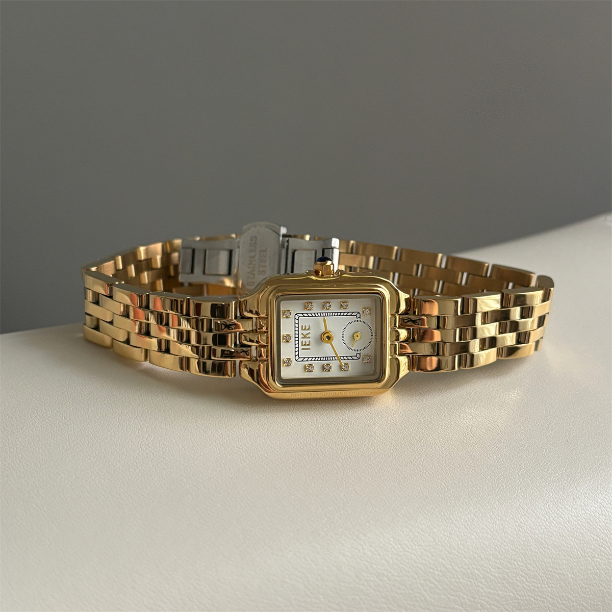 IEKE Fashion Diamond Square Steel Band Womens Watch Womens Niche Square Versatile Fashion Watch Temp