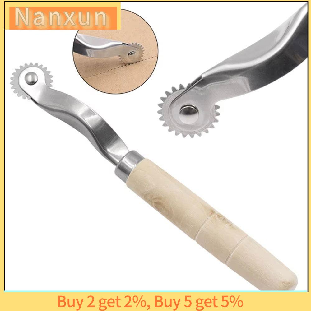 NWSJ 1/2/3Pcs Tay cầm bằng gỗ Con lăn bánh xe Đường thẳng Vải da Bút đánh dấu may vá  Cạnh răng cưa Bánh xe phấn vẽ Công cụ may mô hình hóa kết cấu