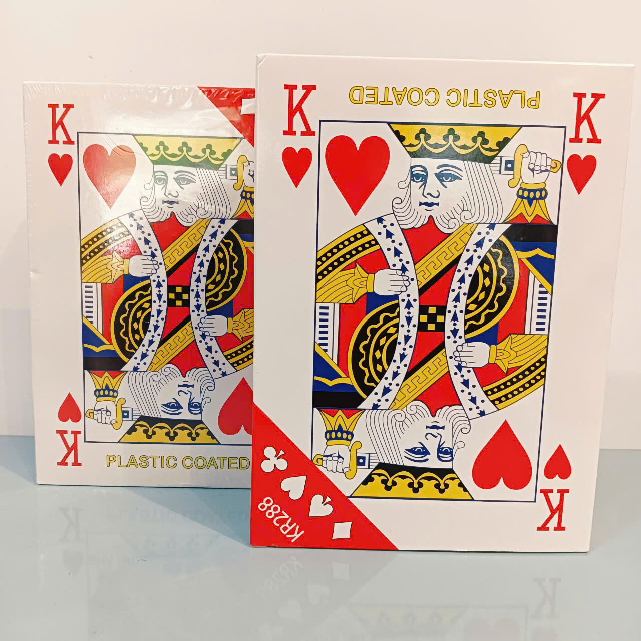 Bộ Bài Khổ Lớn King of Hearts. Chất Liệu Plastic Cao Cấp, Hình Ảnh Sắc Nét, Phù Hợp Cho Mọi Lứa Tuổi , Mọi Dịp Giải Trí!