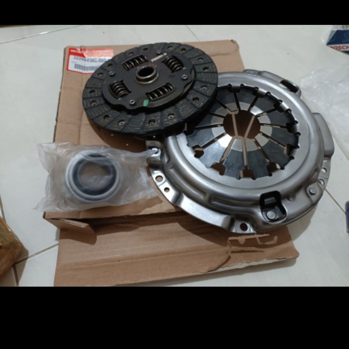 plat kopling/dekrup/dreklaher Honda Mobilio 2017 1set original Harga 2,500,000 rupiah*Gratis Ongkir