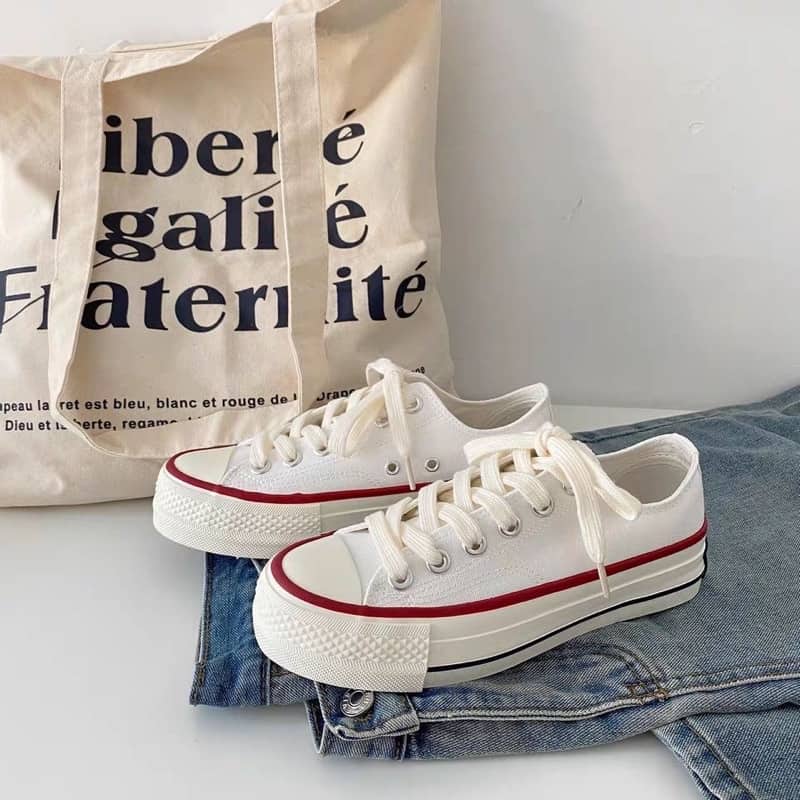 converse thick sole sneakers