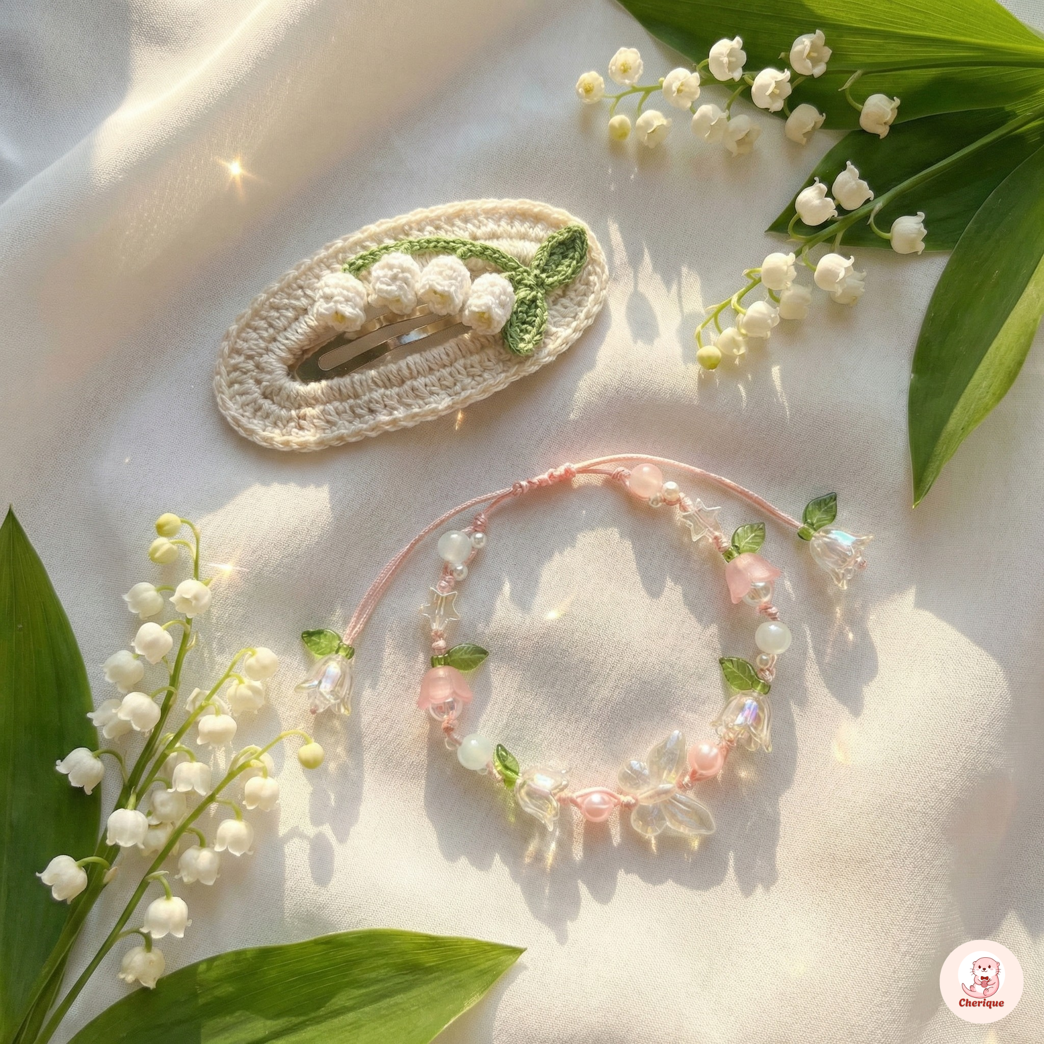 Vòng tay hoa ly len handmade