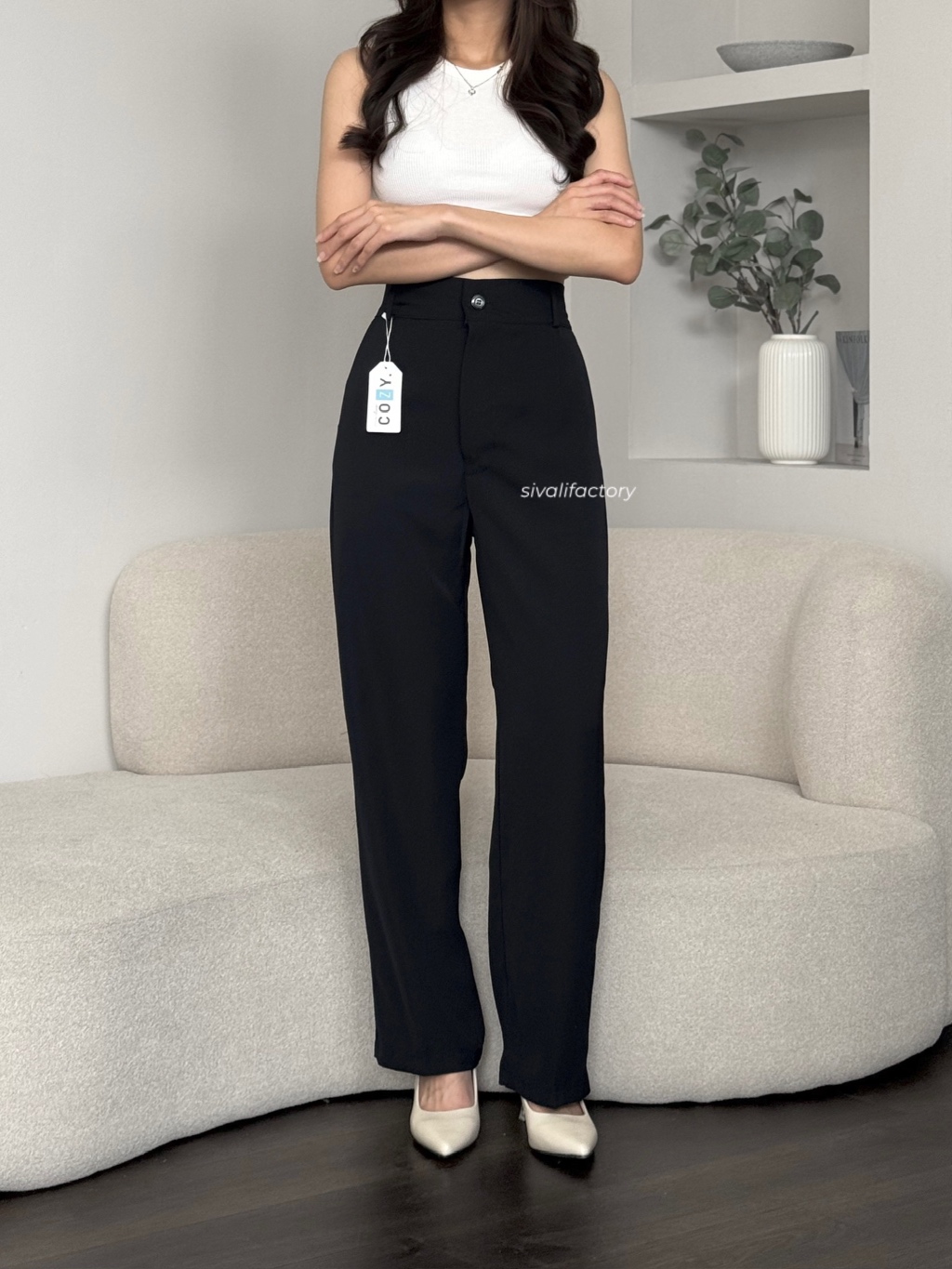 Oz xotinini doggy uslubida sikayotgan yigit va eshagiga cumming surati