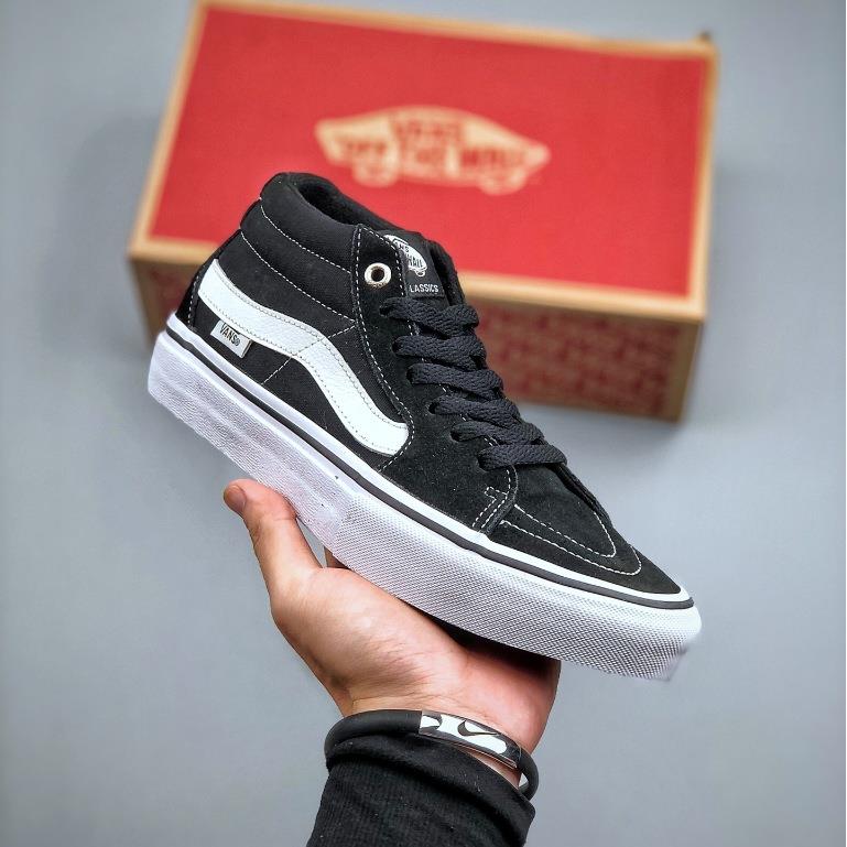 Giày trượt ván thông thường Vans Sk8-Mid Pro