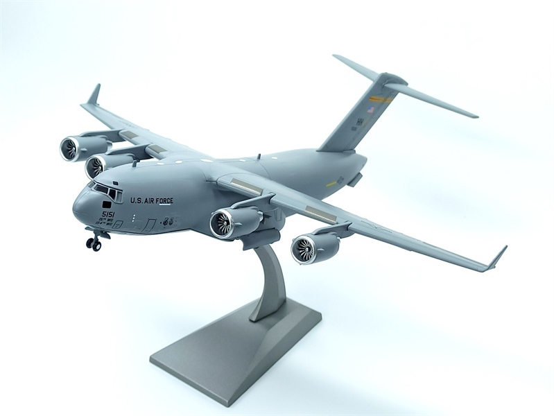 Mô hình máy bay c17 tỷ lệ 1/200